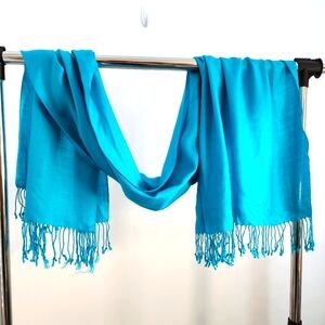 Elegant Blue Women's Scarf